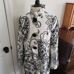 3 Sisters Women's Black and White Brocade Coat